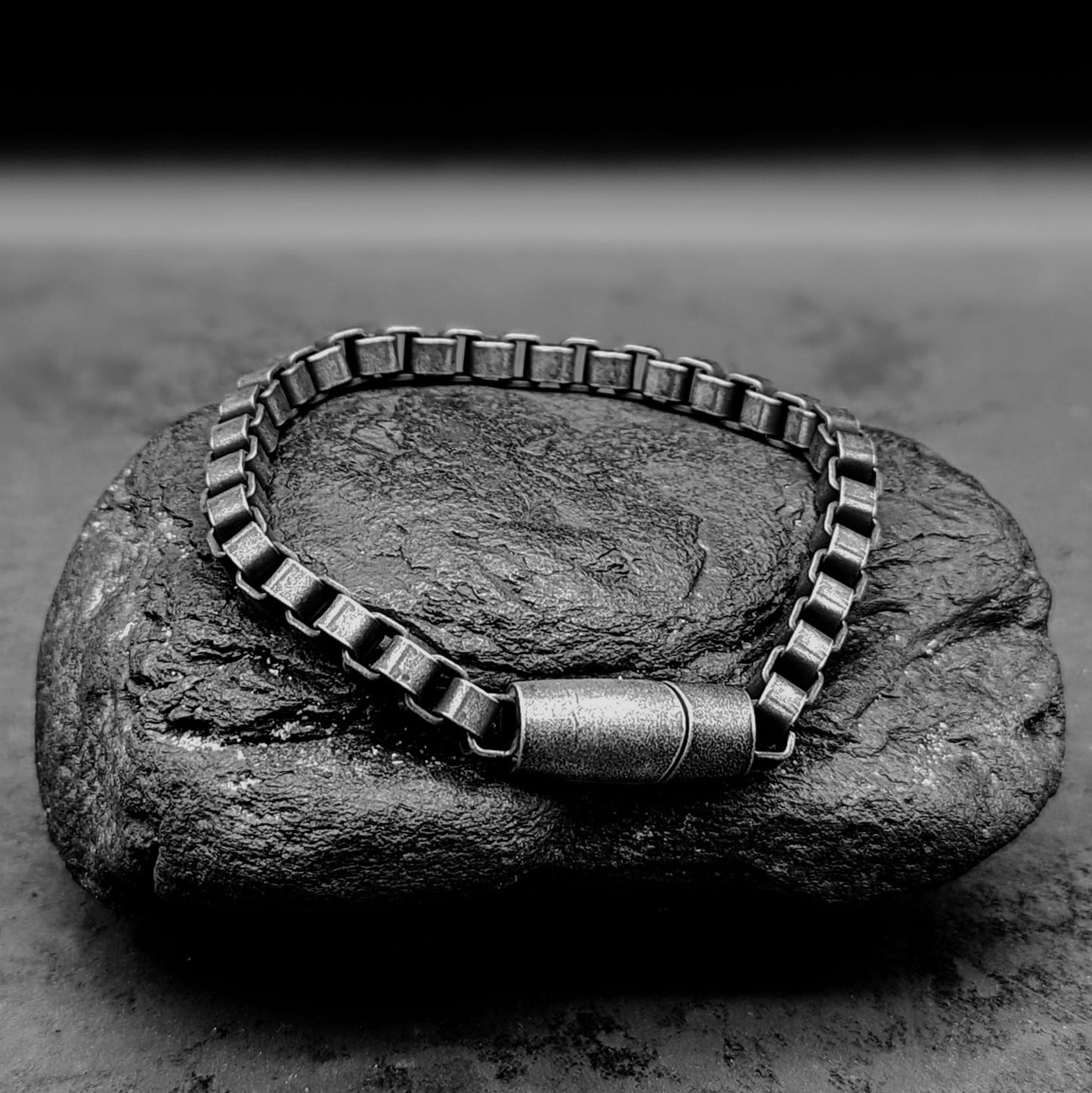 Gun Metal Box Belcher