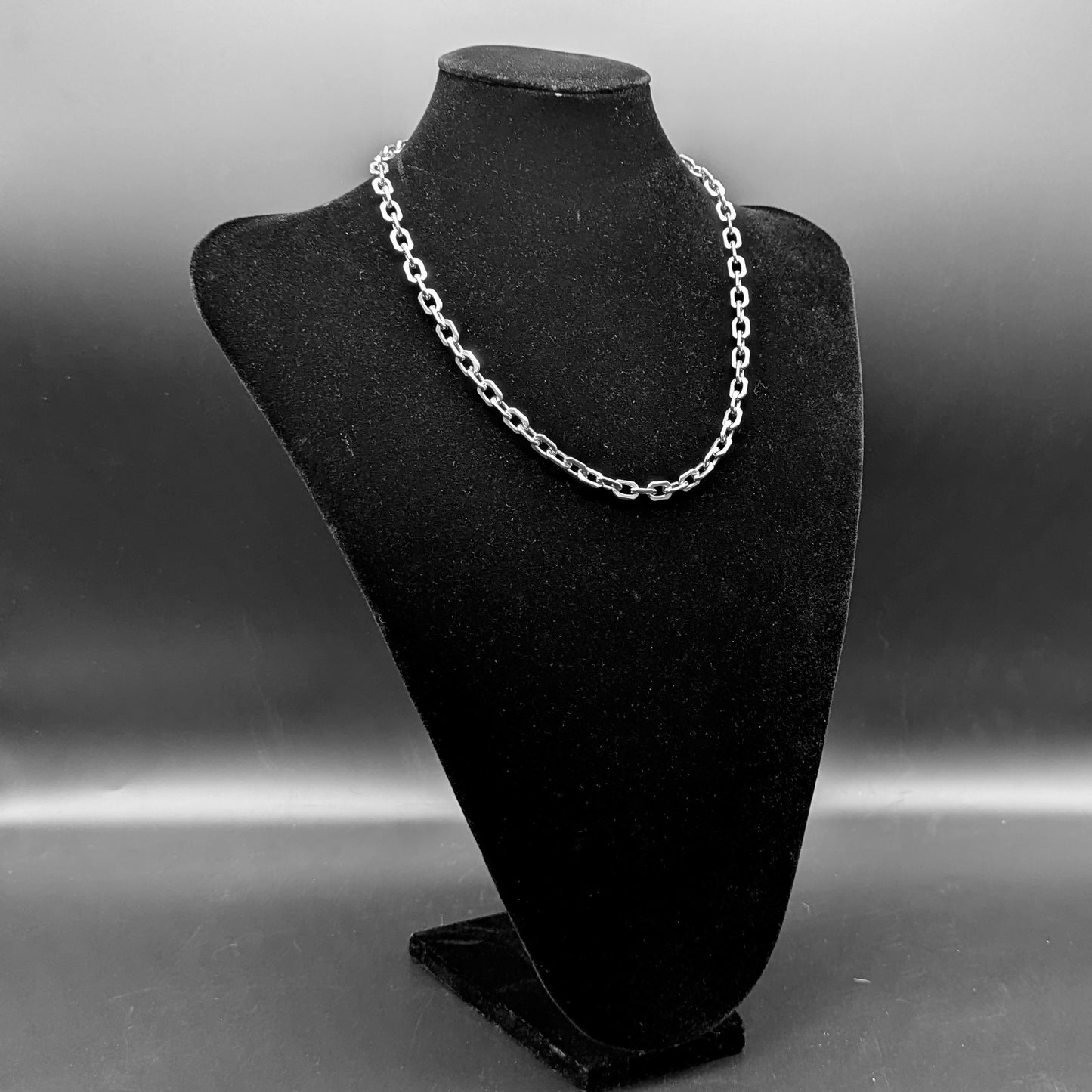 Thin Chain Link
